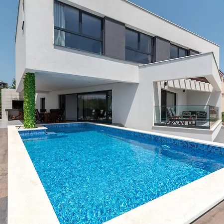 Villalux2022 Mit Pool Beheizt