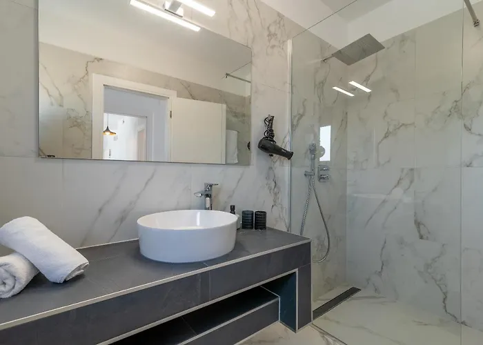 Villalux2022 Mit Pool Beheizt * Трогир