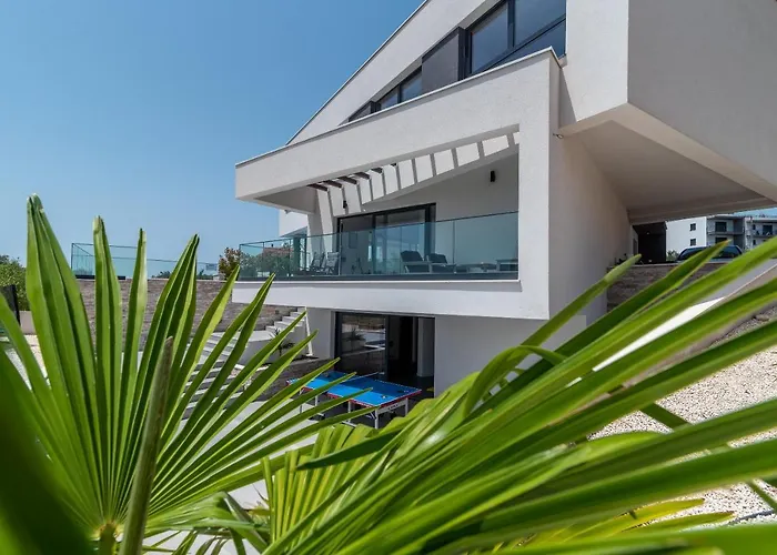 Вилла Villalux2022 Mit Pool Beheizt Трогир