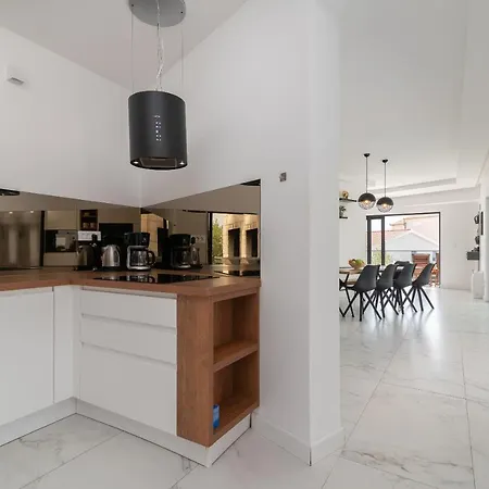 Villa Villalux2022 Mit Pool Beheizt