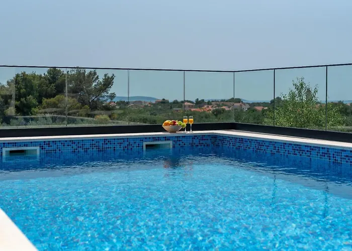 Villalux2022 Mit Pool Beheizt Willa Trogir
